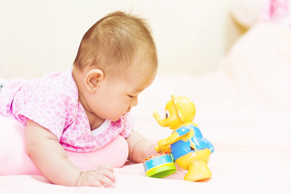 How to prevent flat head syndrome in babies | tummy time